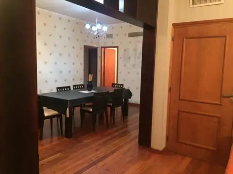 Departamento 5 ambientes con 2 baños