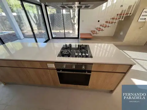 Casa 3 ambientes con 3 baños