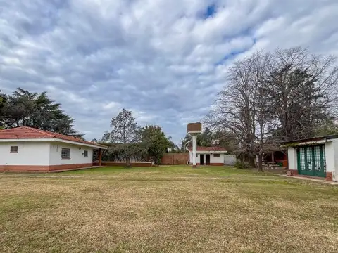Casa 2 ambientes con 1 baño