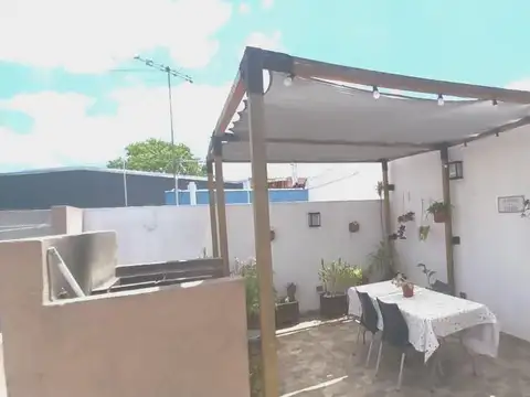Depto Tipo Casa en Venta de 4 ambientes