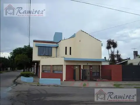 Casa En Venta a 600 mts. de Acceso Oeste y Ruta 23 - Moreno Norte