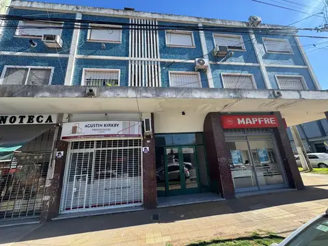 Av. Pres. Juan Domingo Peron 300, Piso 2