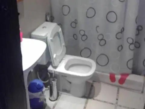 Lote con dos PH en block en Venta para reciclar o demoler.