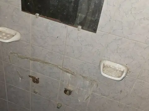 VENTA CASA 2 DORMITORIOS EN B° SARMIENTO