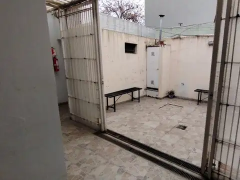 Local en Alquiler 66 años