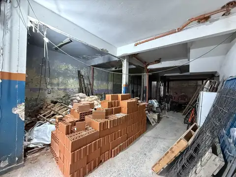 Galpon en Alquiler 25  mts Fondo