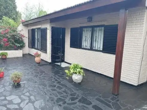 VENTA CASA 4 AMB SAN MIGUEL CON PILETA