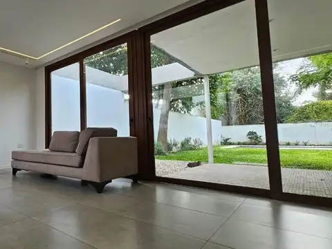 Venta de Casa de 3 Dormitorios, en City Bell