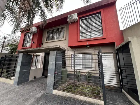 Duplex en venta en Ituzaingo Norte.