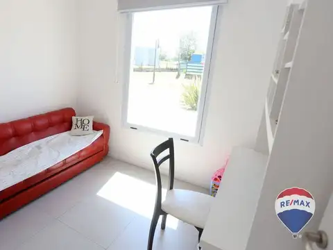 CASA EN ALQUILER 5 AMBIENTES EN CRUZ DEL SUR