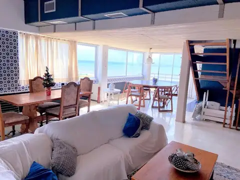 Casa 4 ambientes con 4 baños