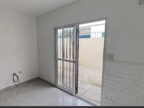 Depto Tipo Casa en Venta de 1 dormitorio