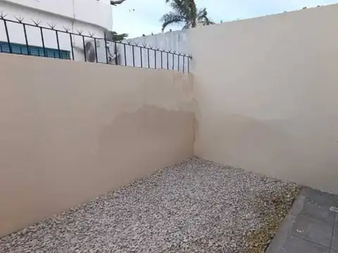 CARLOS CASARES 2551 CASTELAR , Piso 0