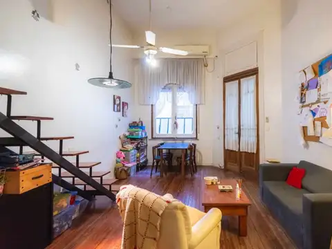 VENTA PH EN CABALLITO 7 AMB, ENTRADA INDEPENDIENTE