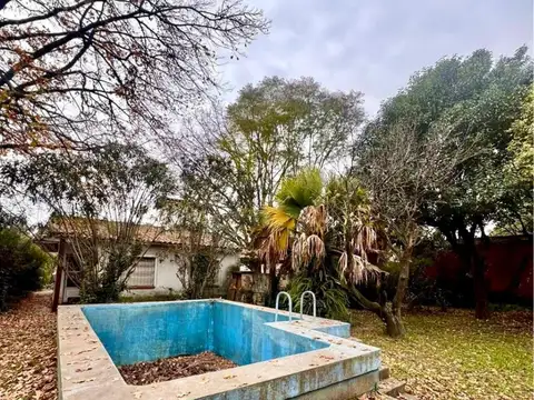 Casa 4 ambientes con 1 baño