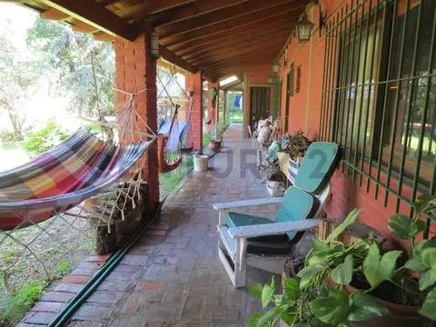Casa en Venta con 6 cocheras