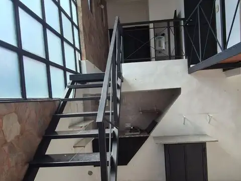 Depto Tipo Casa en Venta 9 años