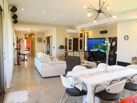 Casa en Venta en Comarcas de Luján, USD 360.000