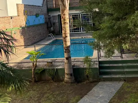 DEPRTAMENTO 2 AMB  CON BALCON, BAÑO COMPLETO COCINA INTEGRADA (se entrega SIN muebles)