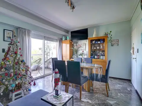 VENTA DPTO 3 AMBIENTES FLORES NORTE FRENTE A PLAZA