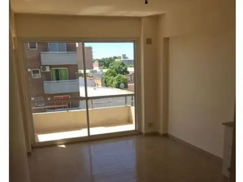 Departamento en Alquiler en San Lorenzo, $ 400.000