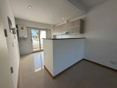 VENTA DEPARTAMENTO PISO 4 AMBIENTES CON COCHERA EN VILLA DEVOTO