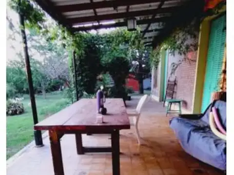 Casa 5 ambientes con 2 baños