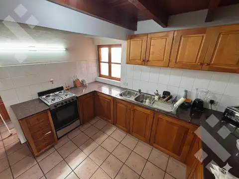 Departamento 5 ambientes con 2 baños