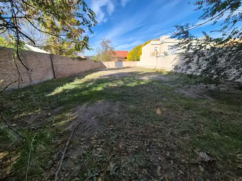 Terreno en Venta 48  mts Fondo