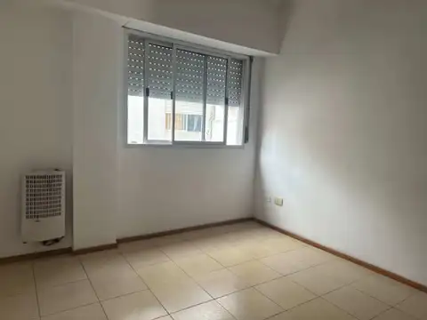 Departamento en Alquiler en Santos Lugares, $ 700.000