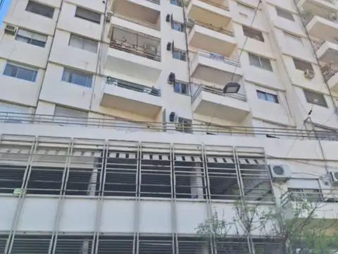 Corrientes y Pellegrini