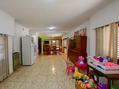 CASA EN VENTA ENSENADA2 DORMITORIOS CON PARQUE