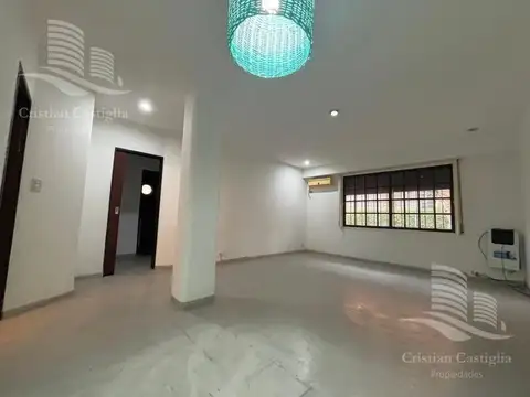 Casa 4 Ambientes en Venta en Olivos