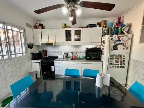 VENTA CASA TRIPLEX CASEROS NORTE APTO CREDITO