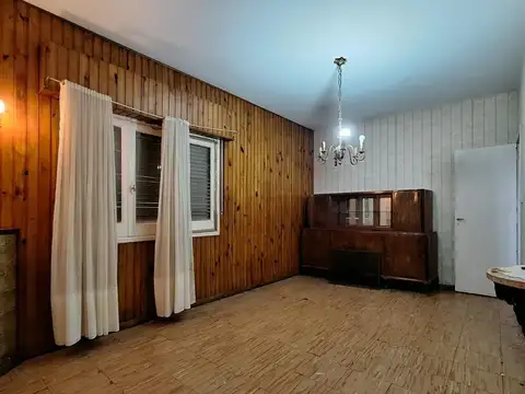 Casa en Alquiler con 1 cochera