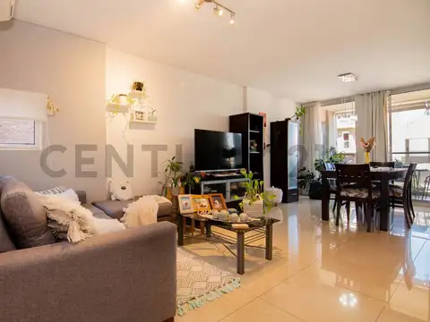 Venta Departamento semipiso de 2 dormitorios con balcón, cochera y pileta | Centro, Rosario