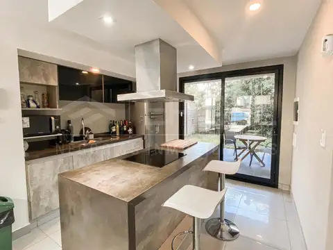 Departamento en Alquiler con 2 cocheras