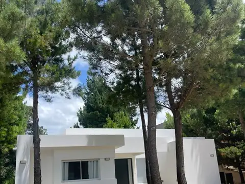 Casa  en Alq. Temporario en Deportivo I, Costa Esmeralda, Costa Atlántica