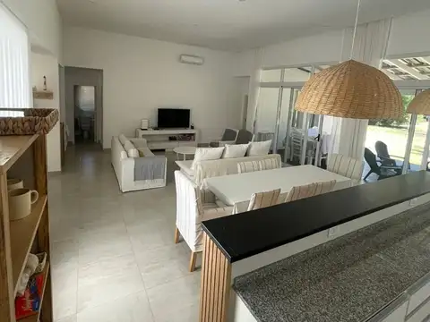 Casa en Alquiler Temporal en Barrio Deportivo 1, USD 230
