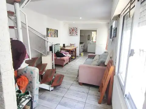 Depto Tipo Casa en Venta con 1 cocheras