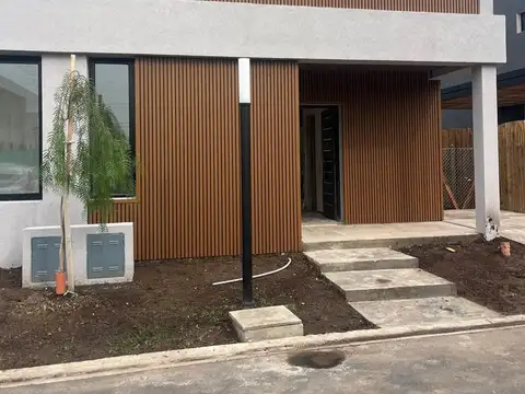 Venta casa 5 ambientes SprinkPark Pilar