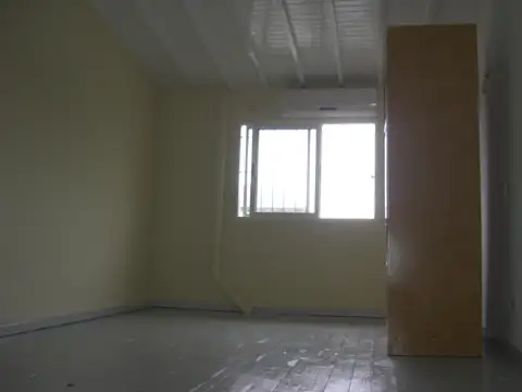 Casa 2 ambientes con 1 baño