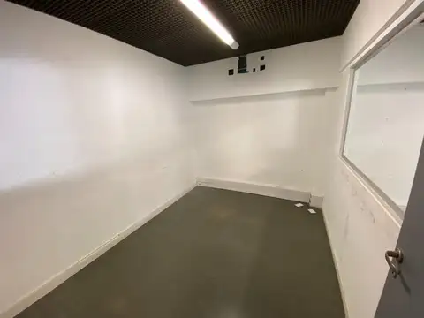 Lavalle 500, Piso 4