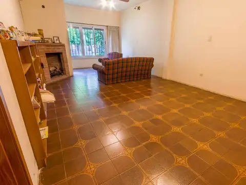 Casa 3 Amb Venta Temperley Cochera Parque Pileta