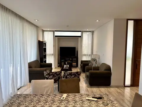 Casa en Venta en Yerba Buena, USD 270.000