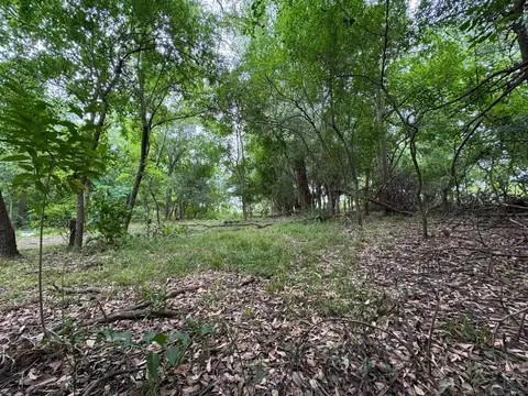 Terreno 1555 m2 - Arturo Seguí - La Plata