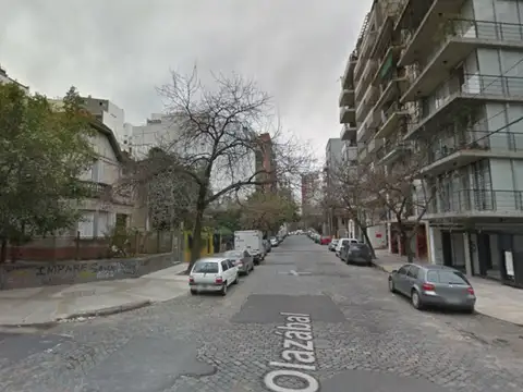 Avenida Olazábal 3000, 100