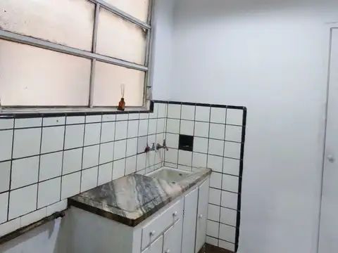 Depto Tipo Casa en Venta 50 años