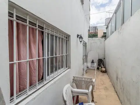 Depto Tipo Casa 2 ambientes con 1 baño