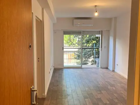 Helguera 4700, Piso 2